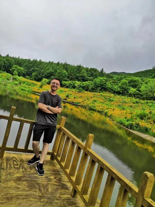 正能量的第三张照片--汕头相亲服务中心