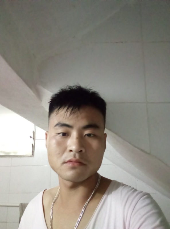 落叶知秋的第一张照片--汕头相亲服务中心