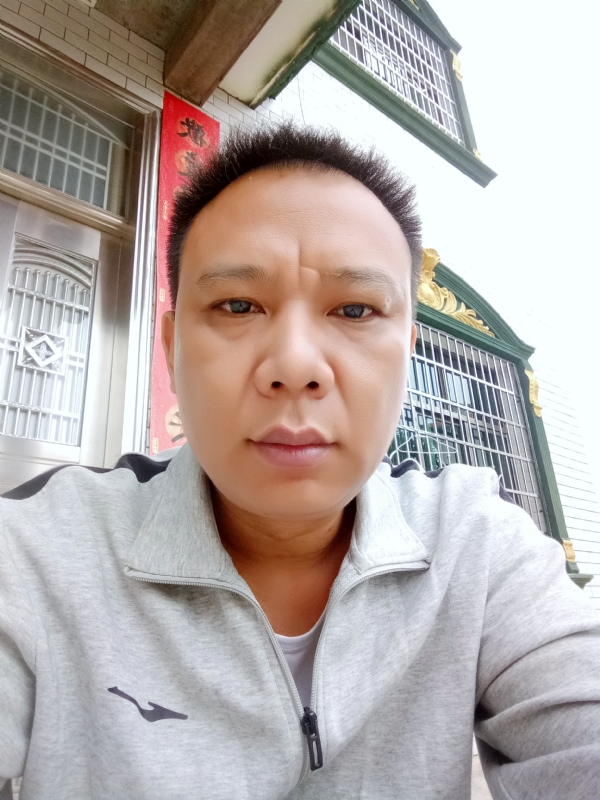 随缘的第一张照片--汕头相亲服务中心