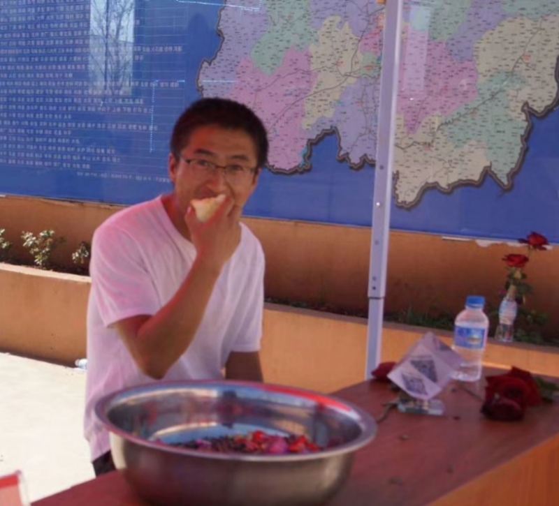 寻水的第一张照片--汕头相亲服务中心