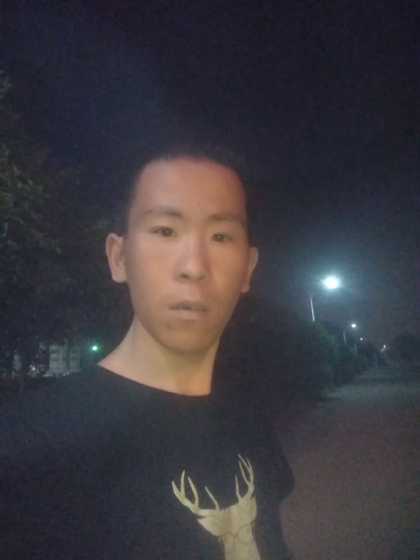 俞凯斌的第一张照片--汕头相亲服务中心