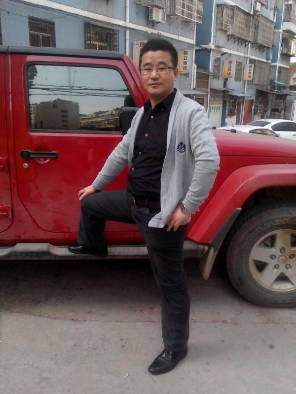 淡定牛魔王的第一张照片--汕头相亲服务中心