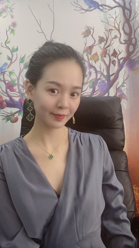 潇潇的第一张照片--汕头相亲服务中心