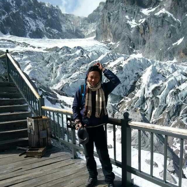 眯眯的第一张照片--汕头相亲服务中心