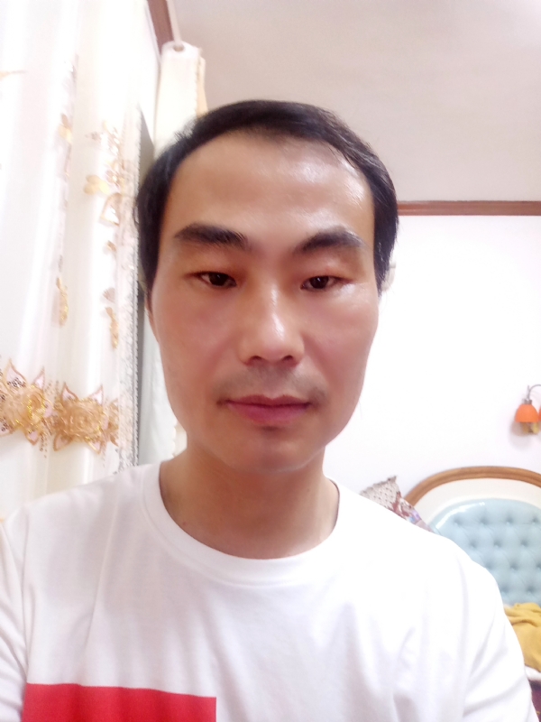 光明的第一张照片--汕头相亲服务中心