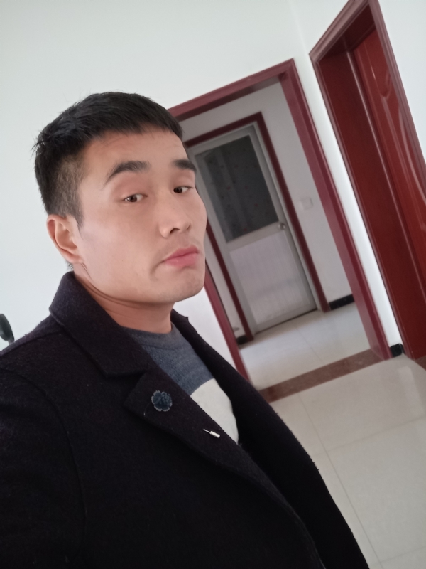 醒醒吧兄弟的第一张照片--汕头相亲服务中心