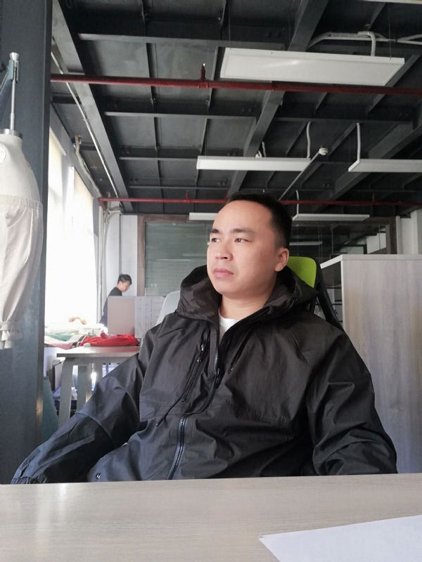 左眼皮跳跳的第一张照片--汕头相亲服务中心