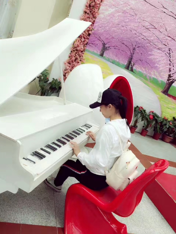 0+7的第一张照片--汕头相亲服务中心