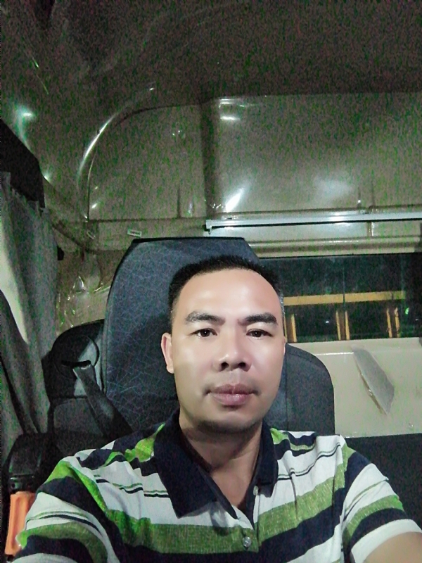 疯一般的爱恋的第一张照片--汕头相亲服务中心