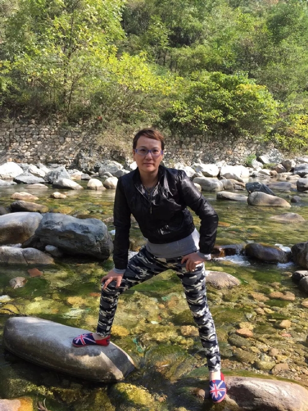 金鑫的第一张照片--汕头相亲服务中心