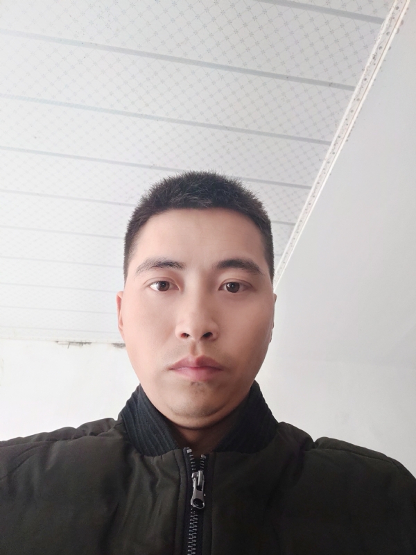 远望星空的第一张照片--汕头相亲服务中心