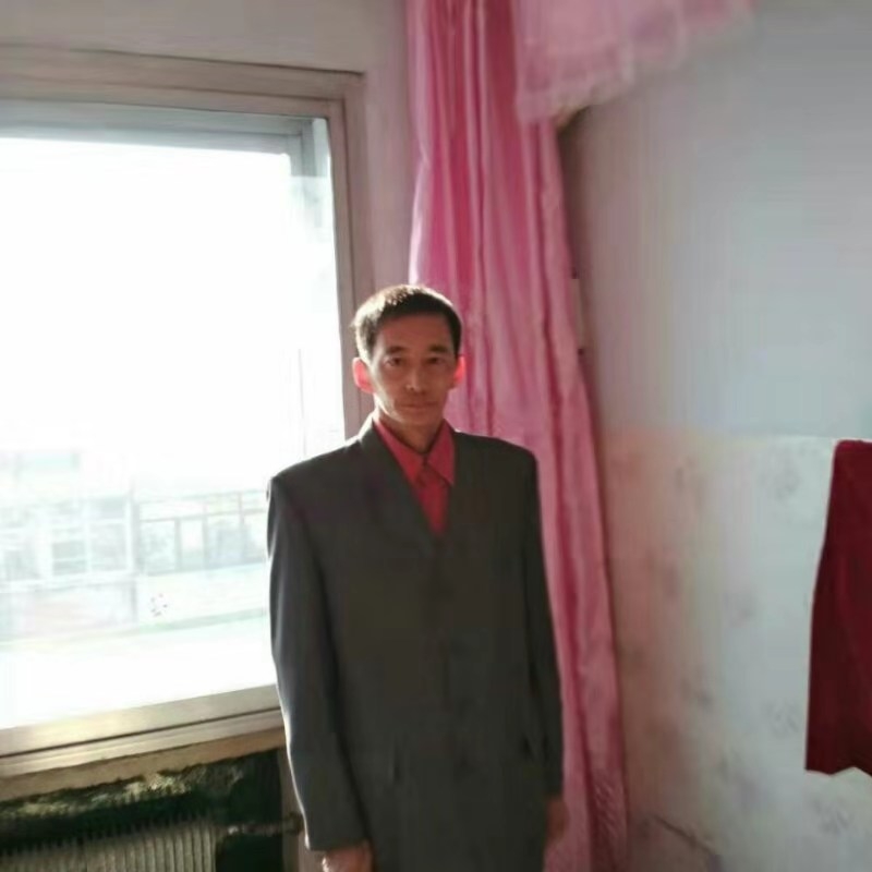 阳光明媚的第一张照片--汕头相亲服务中心