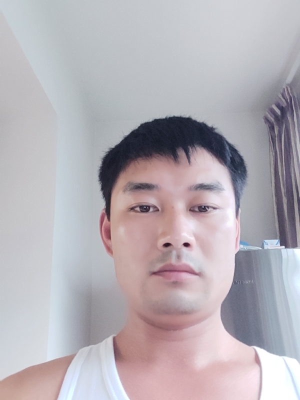 MM的第三张照片--汕头相亲服务中心