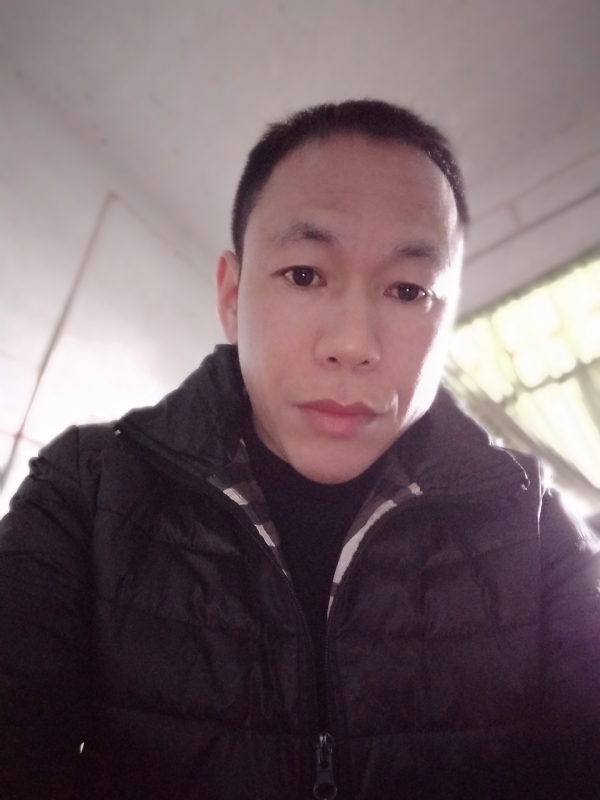 相信真爱的第一张照片--汕头相亲服务中心