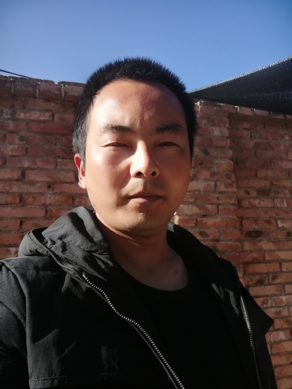 流年寂寞了谁的容颜的第一张照片--汕头相亲服务中心