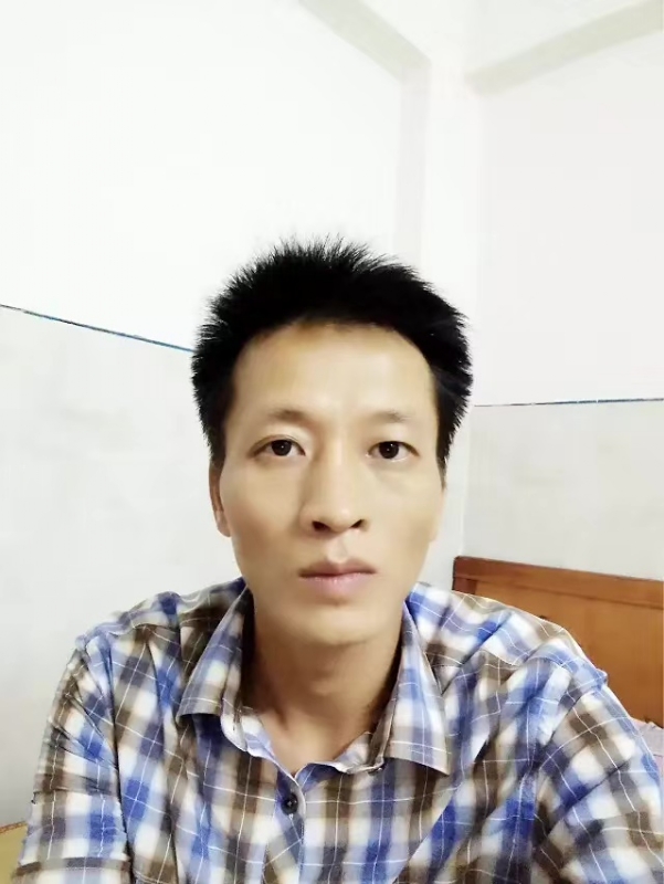 流年未亡的第一张照片--汕头相亲服务中心