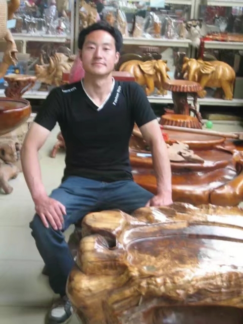 春暖花开的第一张照片--汕头相亲服务中心