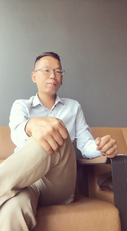 LI的第一张照片--汕头相亲服务中心