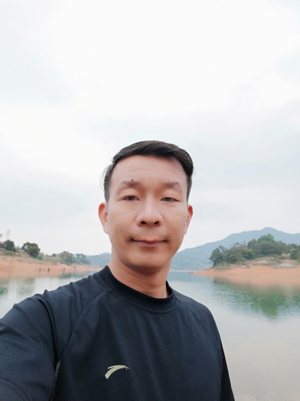 有容乃大的第一张照片--汕头相亲服务中心