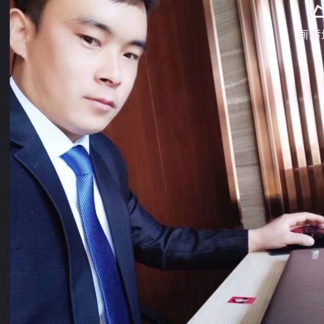 会哭的幸福的第一张照片--汕头相亲服务中心