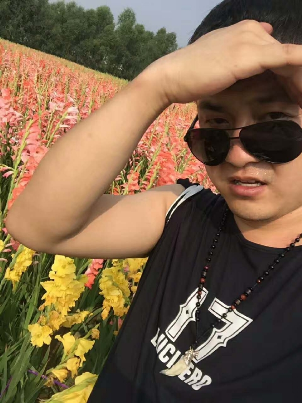 QH-蓝细胞的第一张照片--汕头相亲服务中心