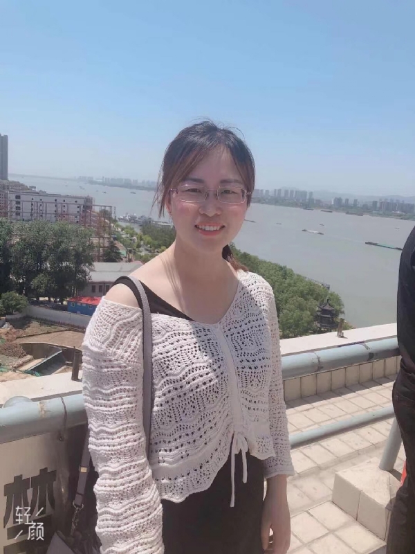 随缘的第一张照片--汕头相亲服务中心