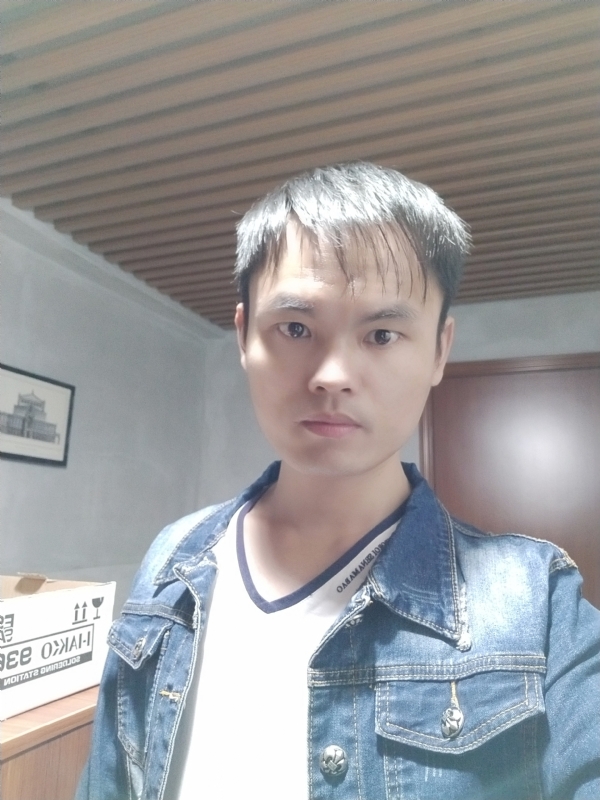 阿信的第一张照片--汕头相亲服务中心