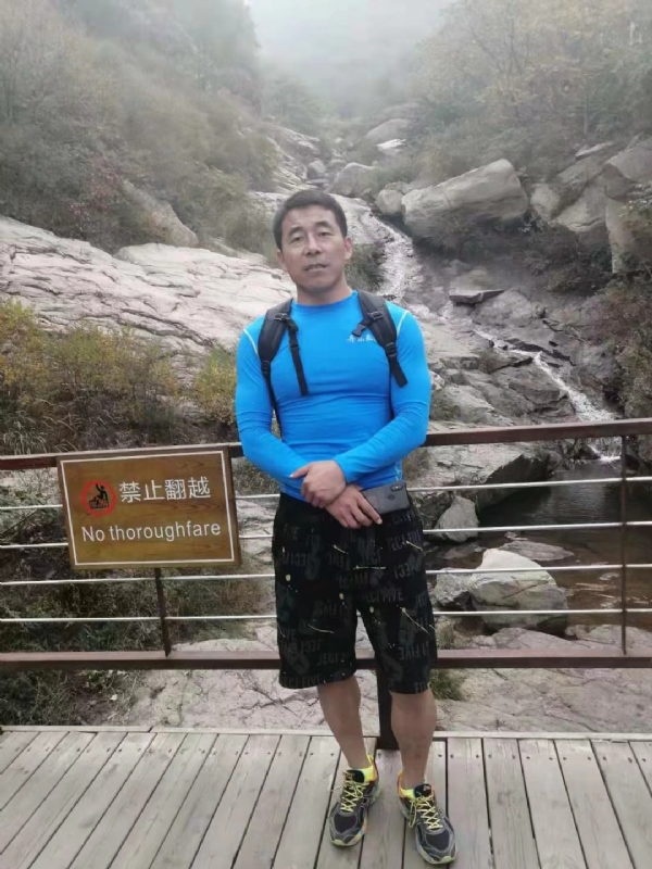 四季阳光的第一张照片--汕头相亲服务中心