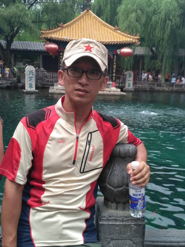 晓峰的第二张照片--汕头相亲服务中心