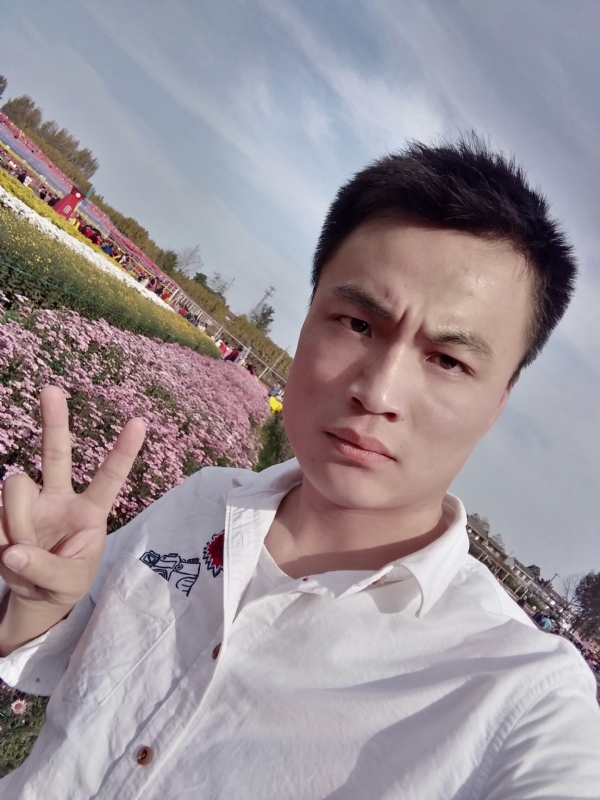 心碎无痕的第二张照片--汕头相亲服务中心