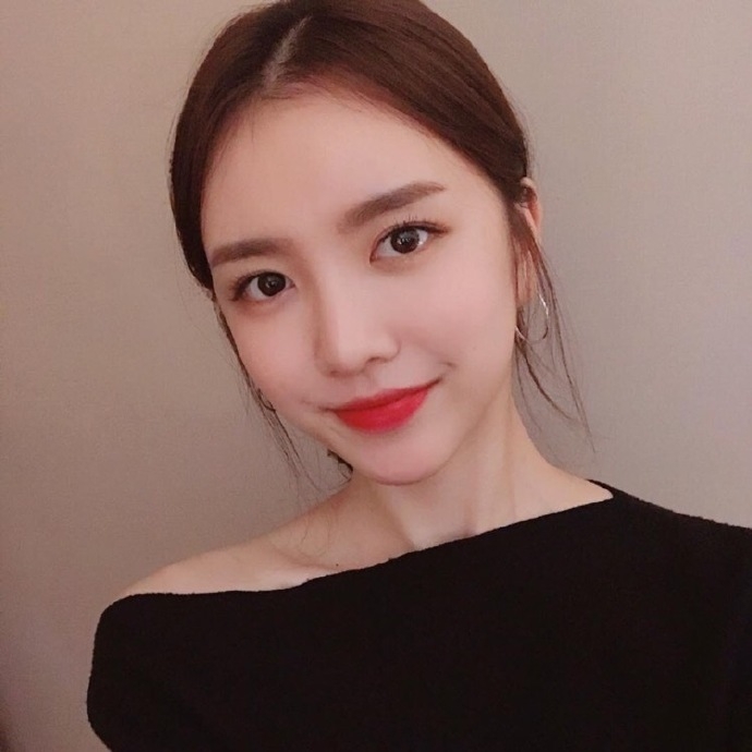 唐馨儿的第一张照片--汕头相亲服务中心