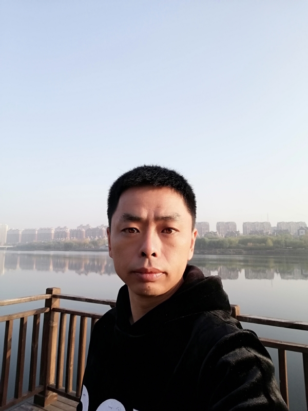 蓝颜的第一张照片--汕头相亲服务中心