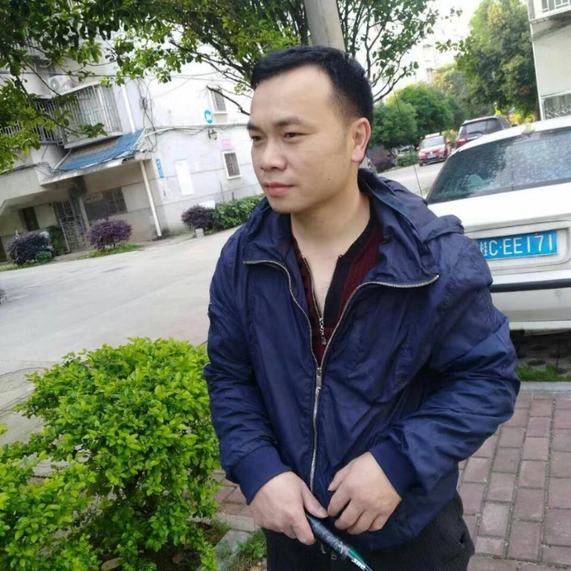 灰色足迹的第一张照片--汕头相亲服务中心