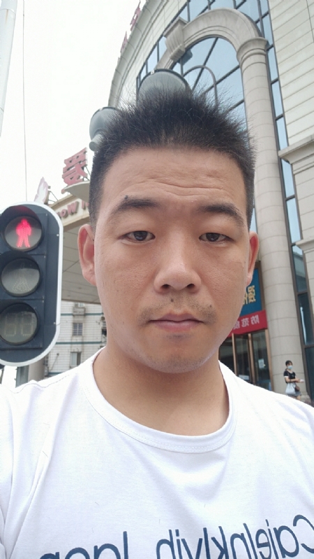 夜空的第一张照片--汕头相亲服务中心