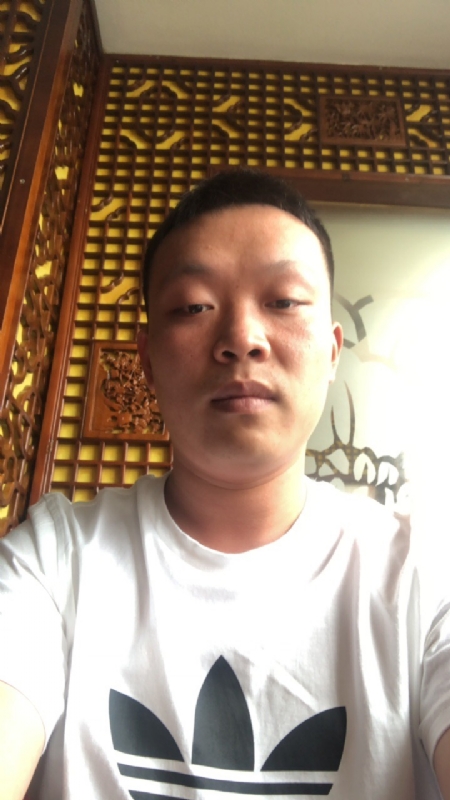 唐子龙的第二张照片--汕头相亲服务中心