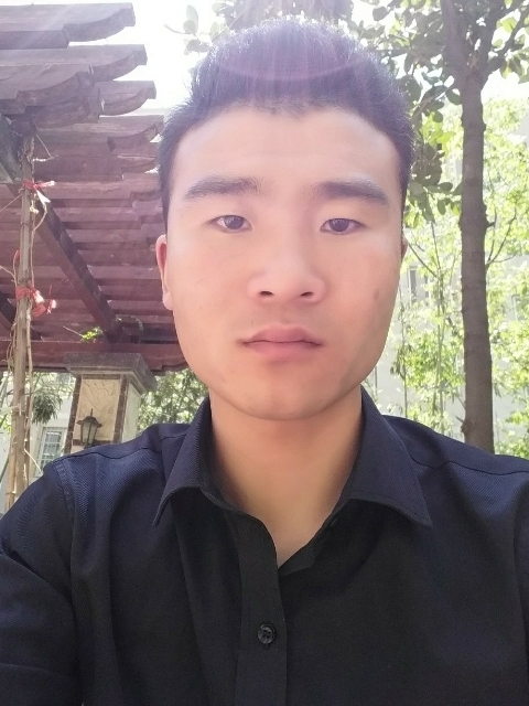 安之若素的第一张照片--汕头相亲服务中心