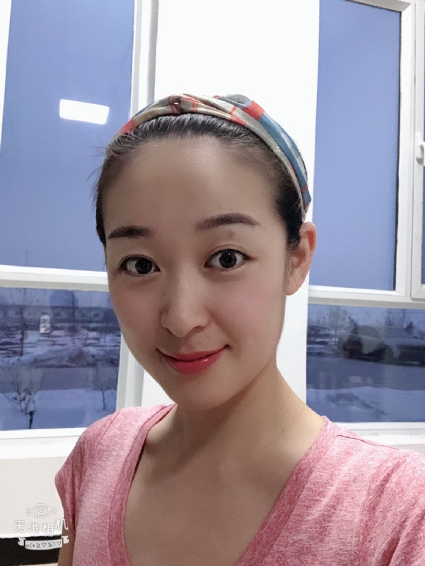 浅笑的第一张照片--汕头相亲服务中心