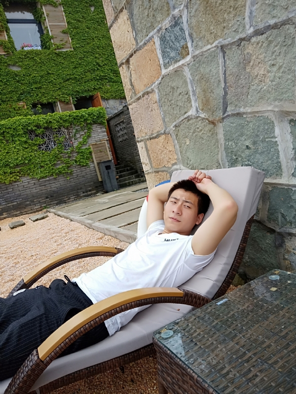 真心寻找另一半的第一张照片--汕头相亲服务中心