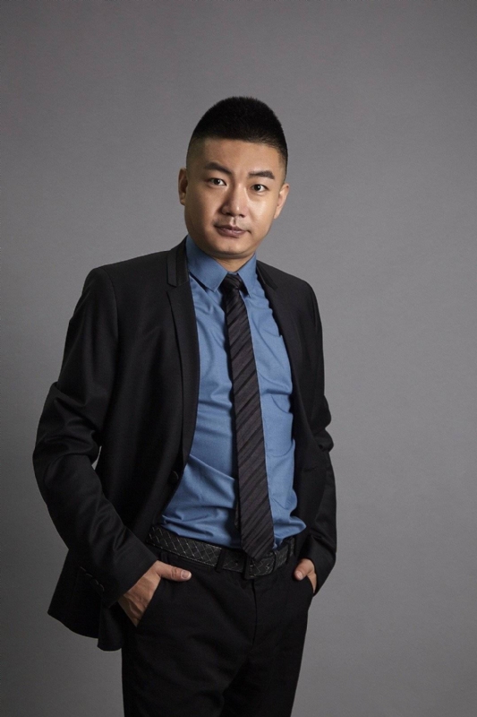 Clark的第一张照片--汕头相亲服务中心