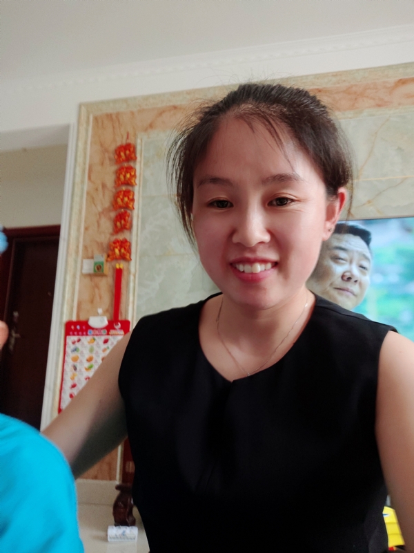 睿智的第一张照片--汕头相亲服务中心