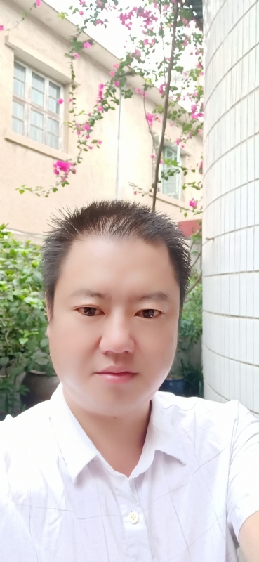 陈欢翔的第一张照片--汕头相亲服务中心