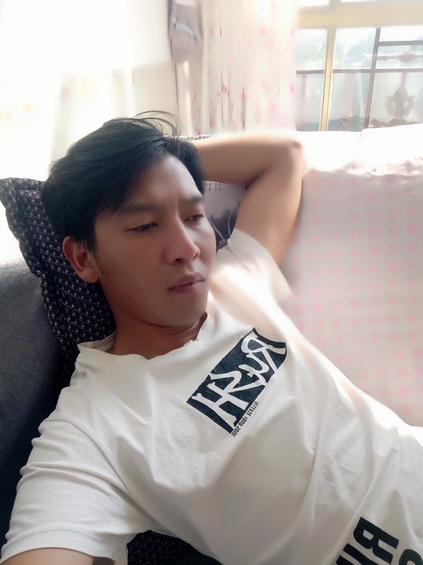 大通的第一张照片--汕头相亲服务中心