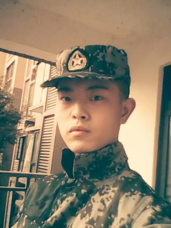 深情留给意中人aaaa的第一张照片--汕头相亲服务中心