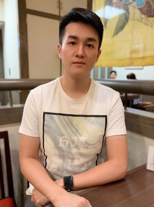 岁月流逝的第二张照片--汕头相亲服务中心