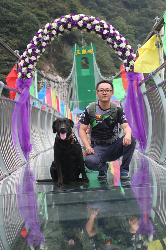 离人的第一张照片--汕头相亲服务中心