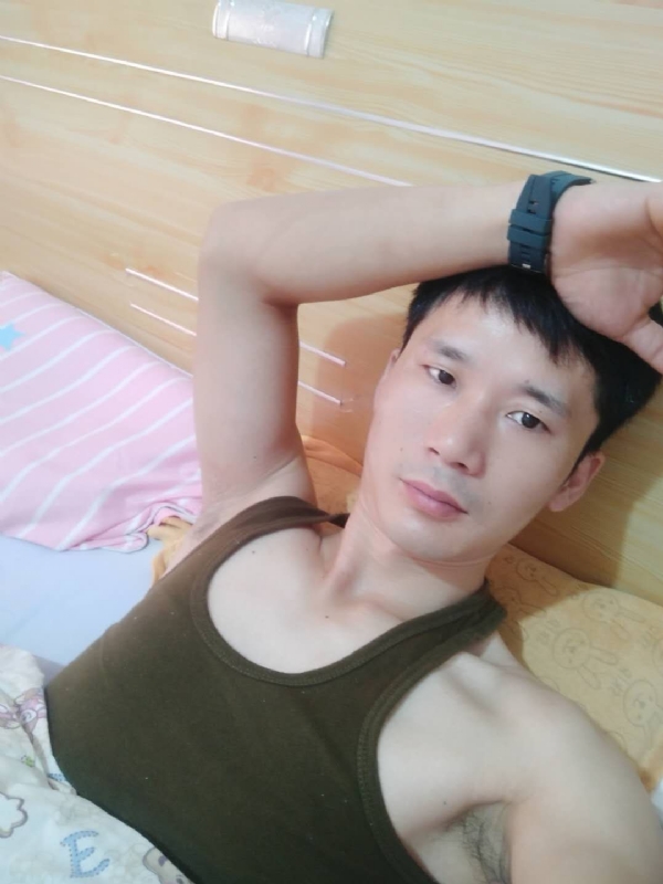 平凡之路的第一张照片--汕头相亲服务中心