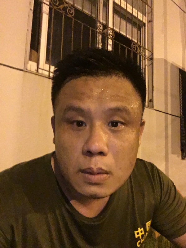 James2020的第一张照片--汕头相亲服务中心