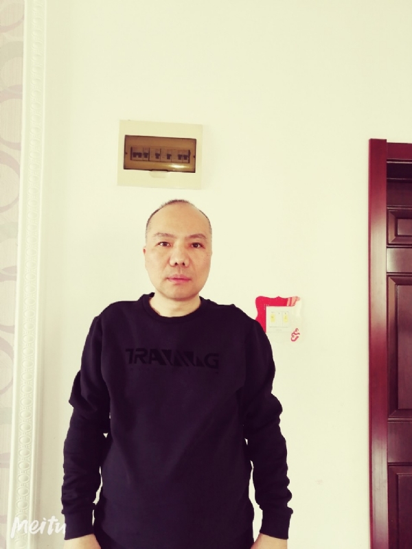 酒香四溢的第三张照片--汕头相亲服务中心