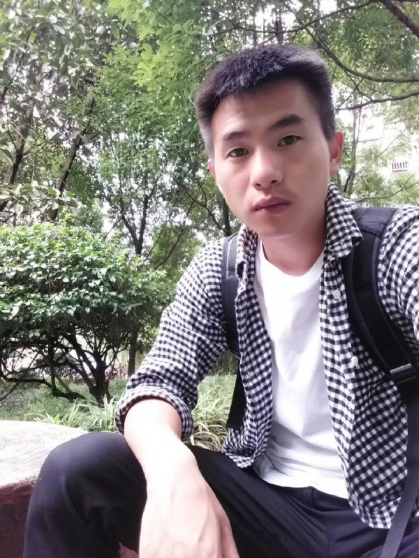 小杨的第一张照片--汕头相亲服务中心