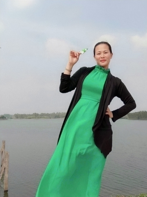 李梅的第二张照片--汕头相亲服务中心